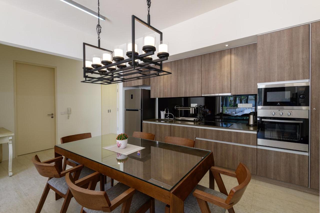 By The Sea Beach Front Apartment Batu Feringgi Exterior foto