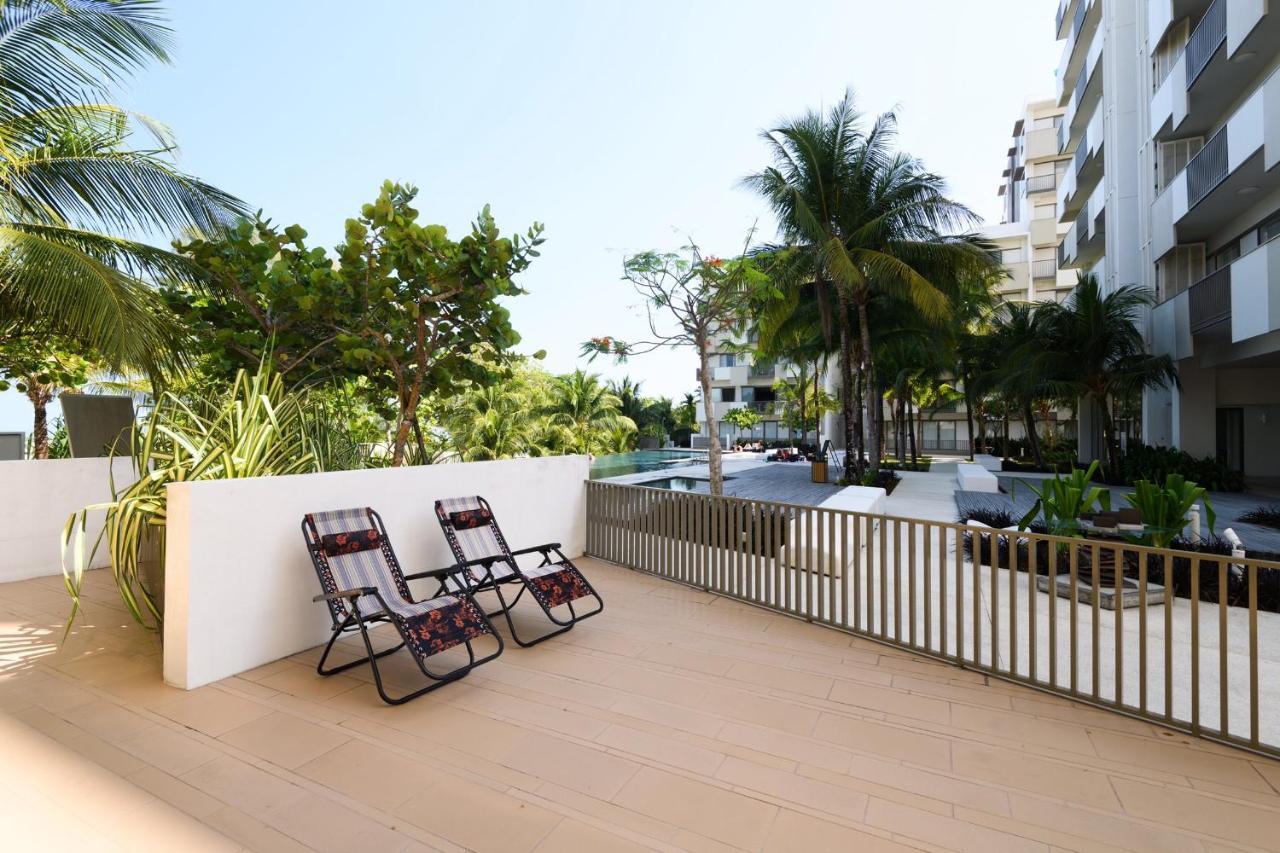 By The Sea Beach Front Apartment Batu Feringgi Exterior foto