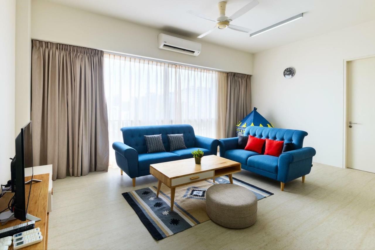 By The Sea Beach Front Apartment Batu Feringgi Exterior foto
